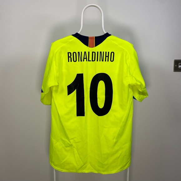 Nike Barcelona Football Shirt Ronaldinho 10 2005/2006 Away Total90 LaLiga Medium - Picture 7 of 14